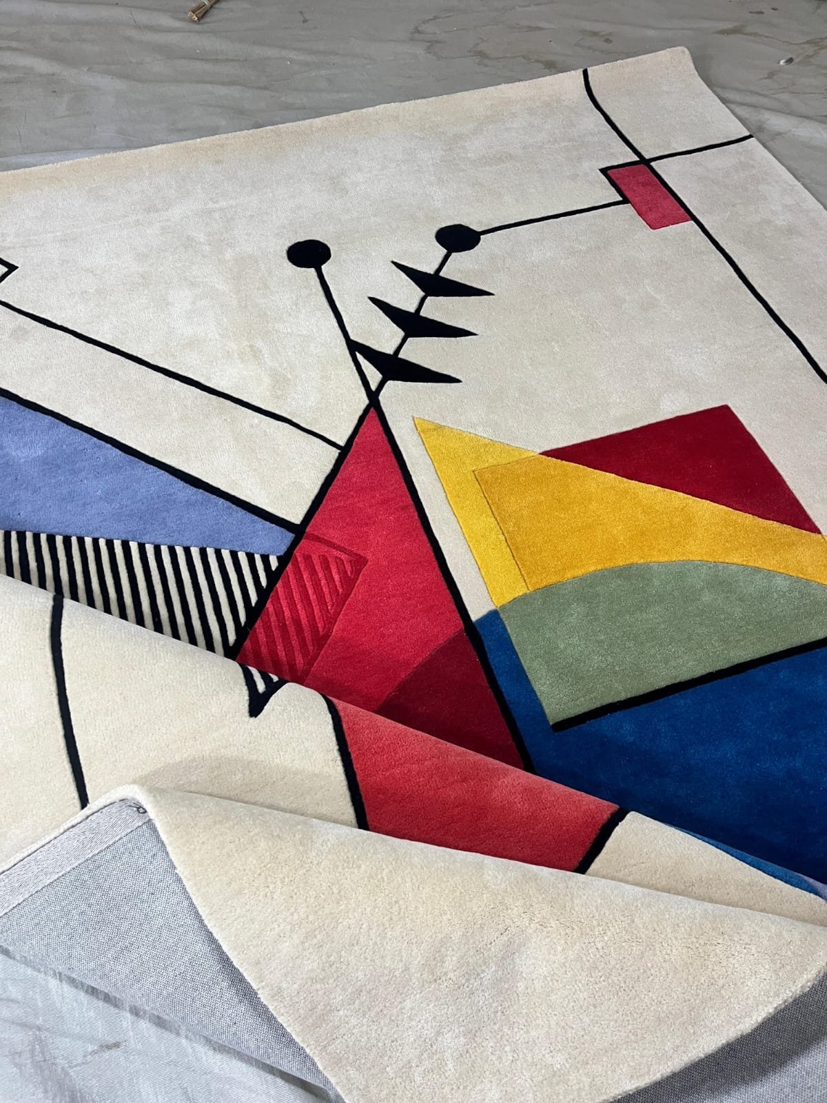 Hand-Tufted Rug - Image 2